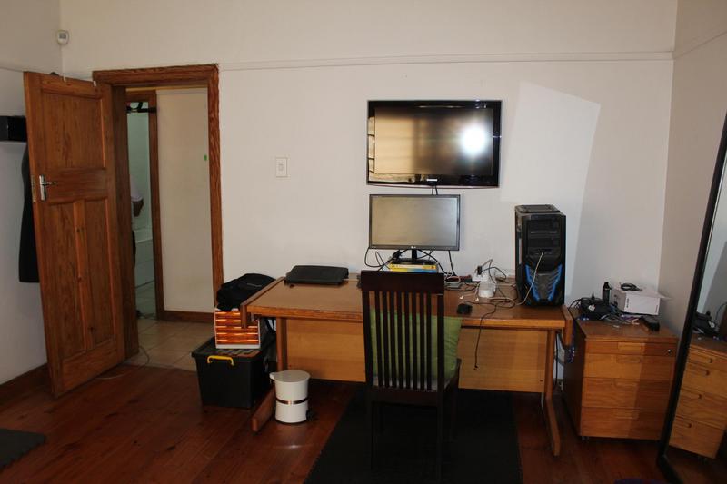 2 Bedroom Property for Sale in Fairfield Estate Western Cape